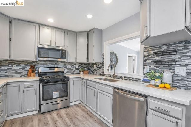 2191 E Cypress Rd, Oakley, CA 94561