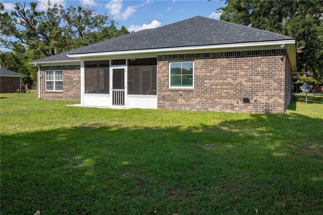 3453 Johns Wells Road, Hinesville, GA 31313