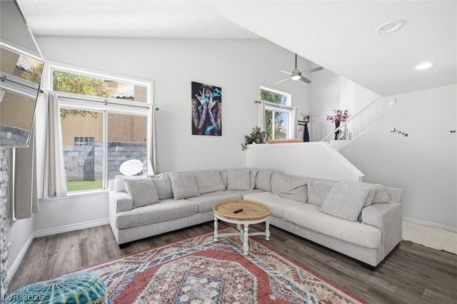 3305 Summerfield Lane, Las Vegas, NV 89117