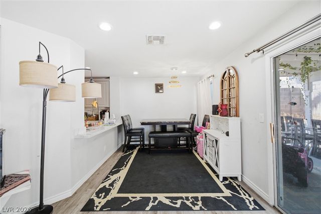 3305 Summerfield Lane, Las Vegas, NV 89117