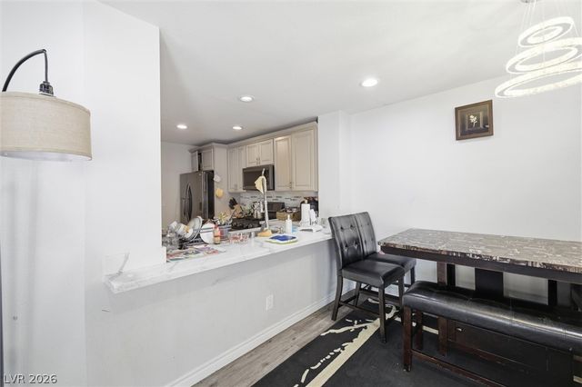 3305 Summerfield Lane, Las Vegas, NV 89117