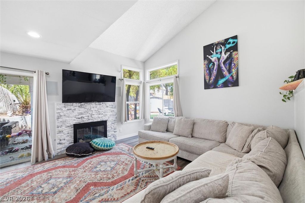3305 Summerfield Lane, Las Vegas, NV 89117 — photo 5