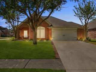 250 Farnworth Circle, League City, TX 77573