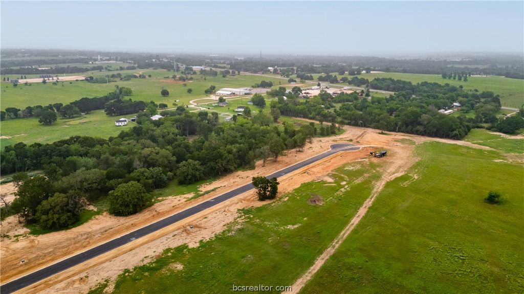 142 Pueblo Drive, Caldwell, TX 77836 — photo 2