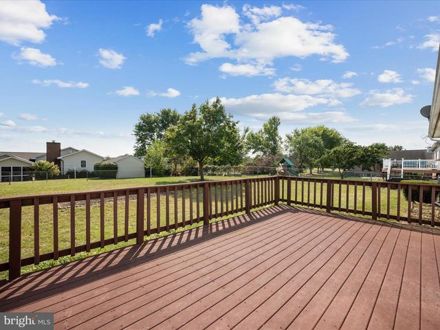 104 WAKELAND DR, Stephens City, VA 22655
