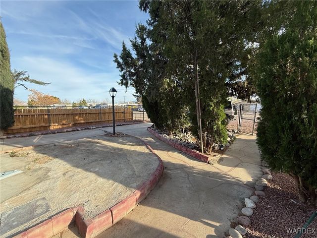 3155 E Leroy Avenue, Kingman, AZ 86409