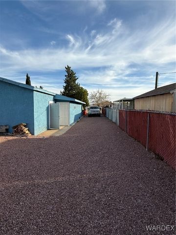3155 E Leroy Avenue, Kingman, AZ 86409