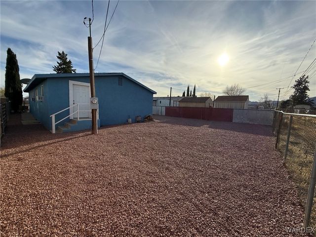 3155 E Leroy Avenue, Kingman, AZ 86409