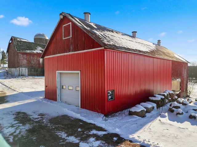 L1 Femrite Drive, Cottage Grove, WI 53527