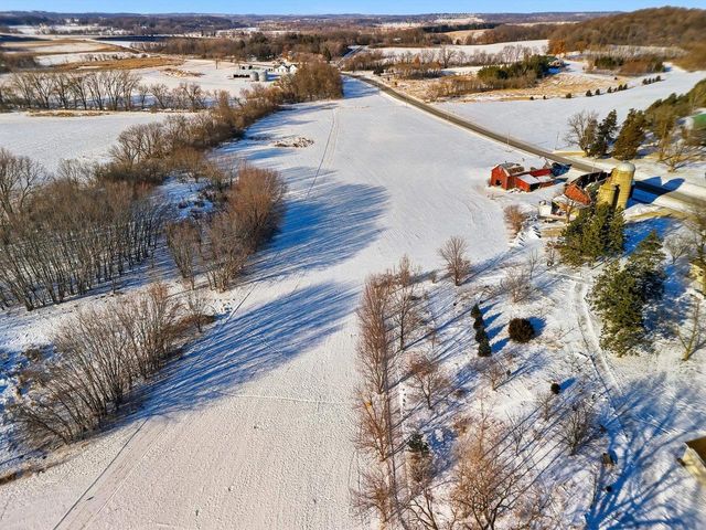 L1 Femrite Drive, Cottage Grove, WI 53527