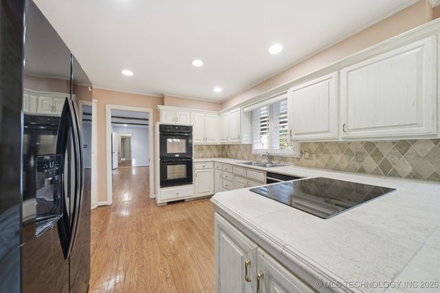 2912 E 38th Street S, Tulsa, OK 74105