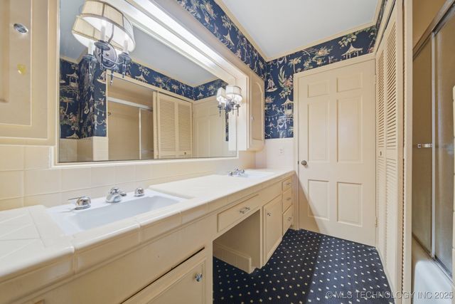 2912 E 38th Street S, Tulsa, OK 74105