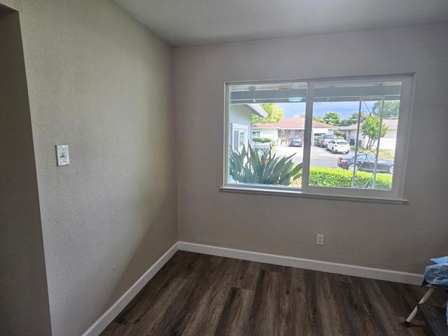 2225 Arliss Way, Sacramento, CA 95822