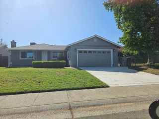 2225 Arliss Way, Sacramento, CA 95822