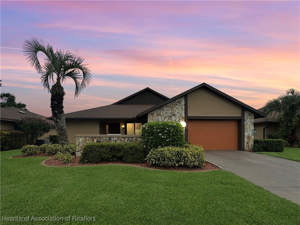 3009 Sugar Pine Circle, Sebring, FL 33872