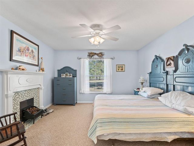 11330 E LEVY STREET, Williston, FL 32696