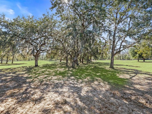 11330 E LEVY STREET, Williston, FL 32696
