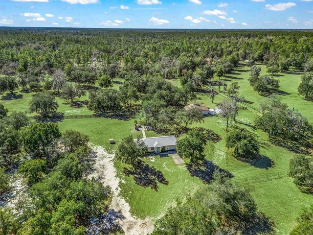 11330 E LEVY STREET, Williston, FL 32696