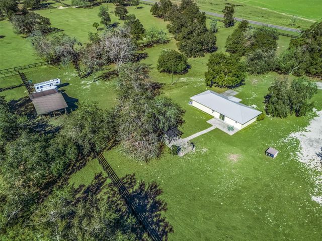 11330 E LEVY STREET, Williston, FL 32696