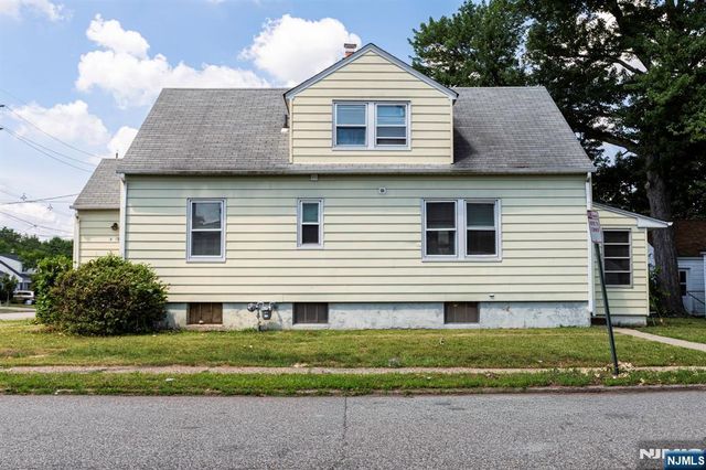 8-15 Berdan Avenue, Fair Lawn, NJ 07410