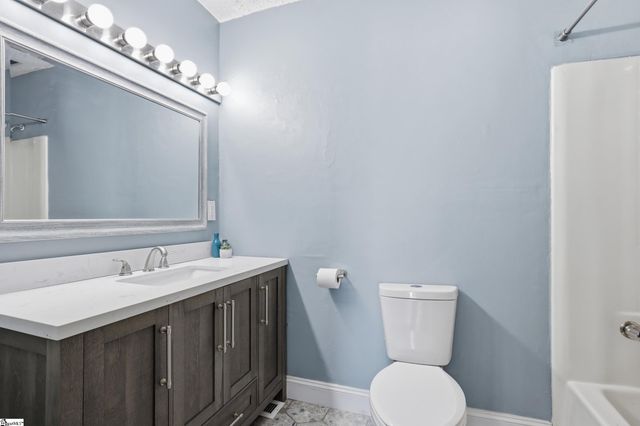 4 Woodbend Court, Mauldin, SC 29662