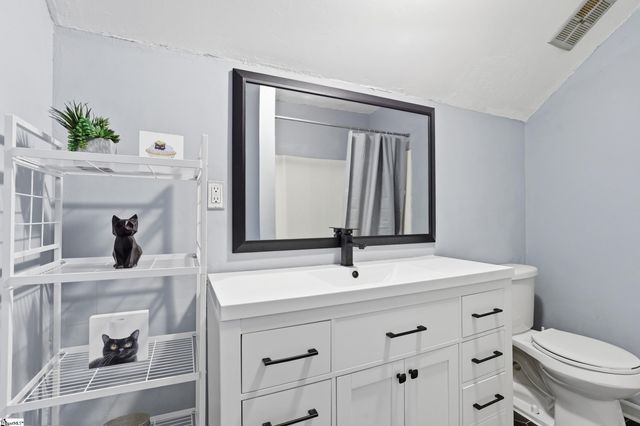 4 Woodbend Court, Mauldin, SC 29662