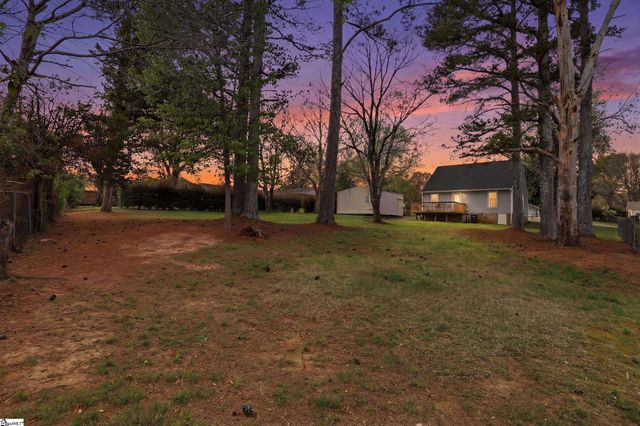 4 Woodbend Court, Mauldin, SC 29662