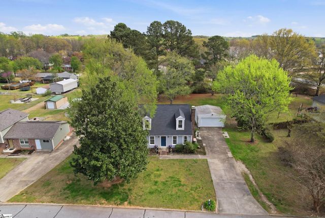 4 Woodbend Court, Mauldin, SC 29662