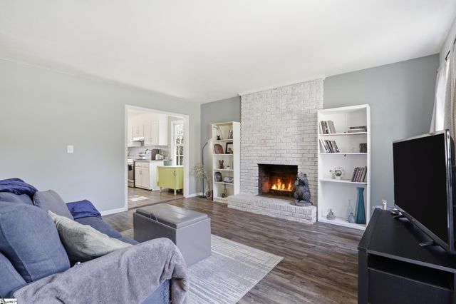 4 Woodbend Court, Mauldin, SC 29662