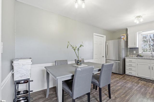 4 Woodbend Court, Mauldin, SC 29662