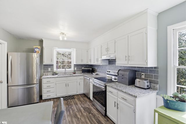 4 Woodbend Court, Mauldin, SC 29662