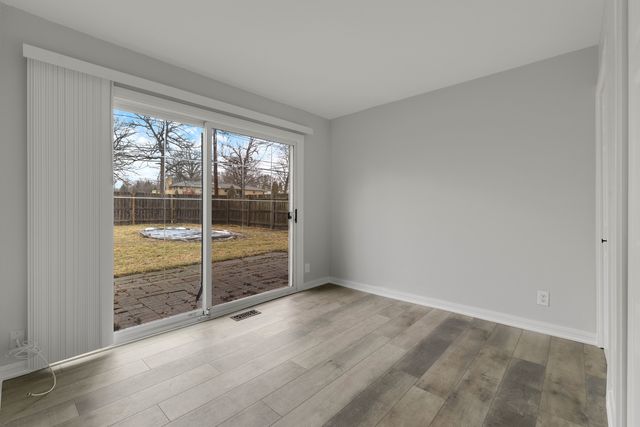 108 Walnut Drive, Streamwood, IL 60107