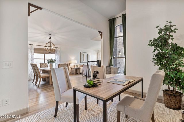 4624 E JAEGER Road, Phoenix, AZ 85050