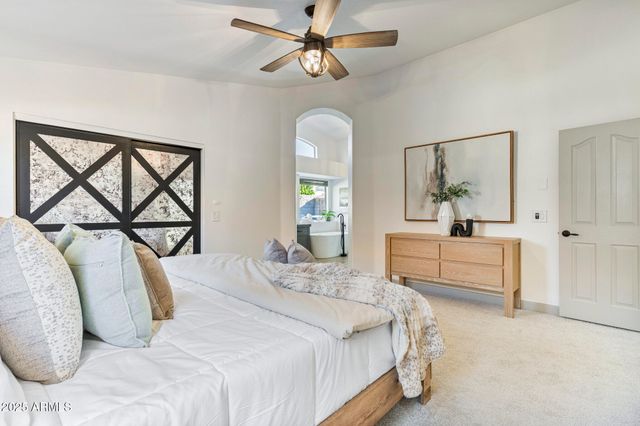 4624 E JAEGER Road, Phoenix, AZ 85050