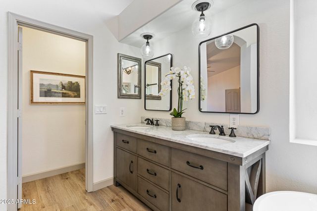 4624 E JAEGER Road, Phoenix, AZ 85050