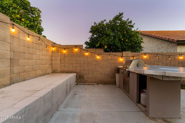 4624 E JAEGER Road, Phoenix, AZ 85050