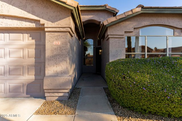 4624 E JAEGER Road, Phoenix, AZ 85050