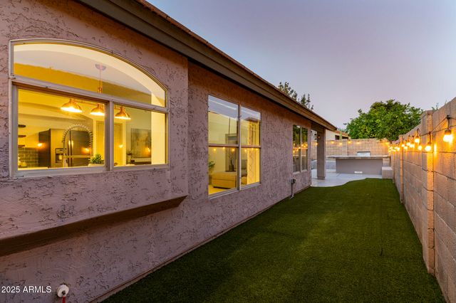 4624 E JAEGER Road, Phoenix, AZ 85050