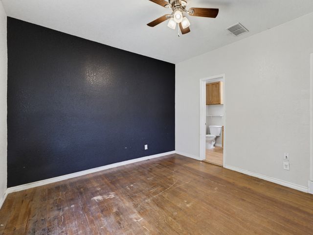 180 Trail Drive, Bowie, TX 76230