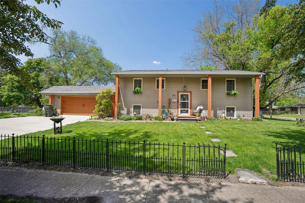 1310 SW 5th Street, Ankeny, IA 50023