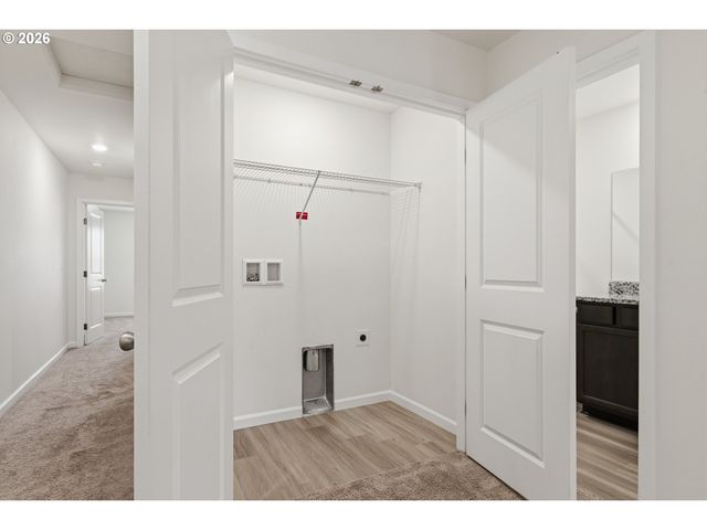 17 Ne 134TH Pl, Portland, OR 97230