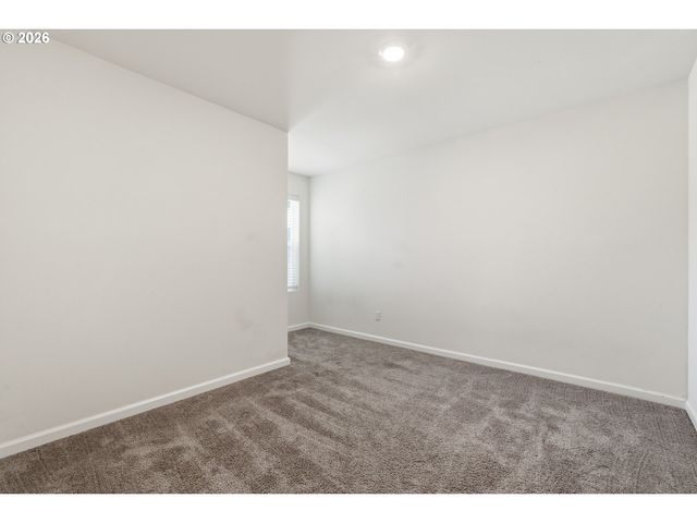 17 Ne 134TH Pl, Portland, OR 97230