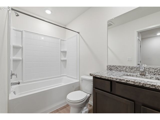 17 Ne 134TH Pl, Portland, OR 97230