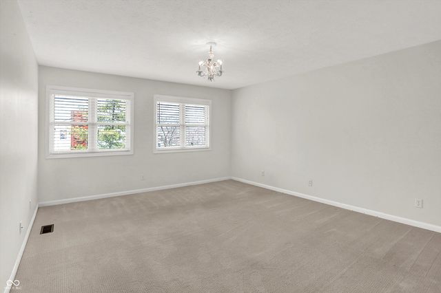 354 Dominion Drive, Zionsville, IN 46077