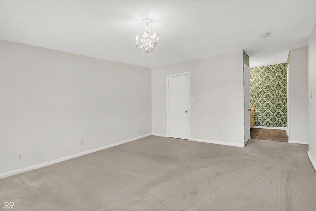 354 Dominion Drive, Zionsville, IN 46077