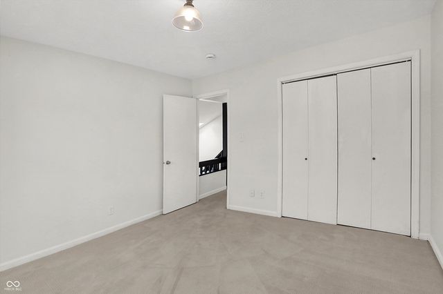 354 Dominion Drive, Zionsville, IN 46077