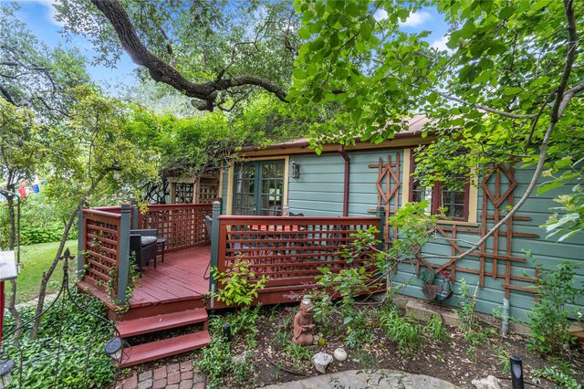 221 Park LN, Austin, TX 78704