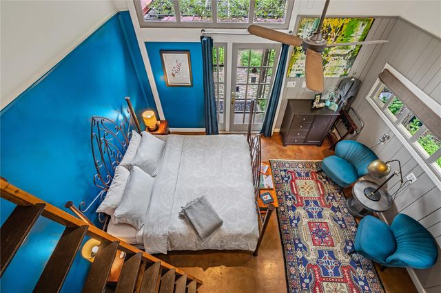 221 Park LN, Austin, TX 78704