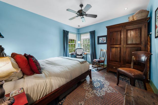 221 Park LN, Austin, TX 78704