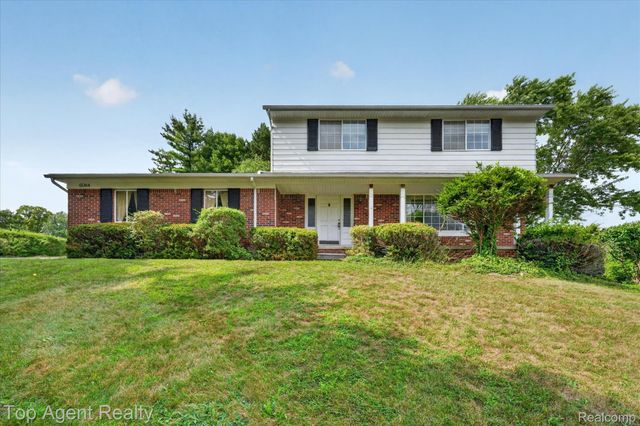 6084 Deguise Court, Rochester Hills, MI 48306
